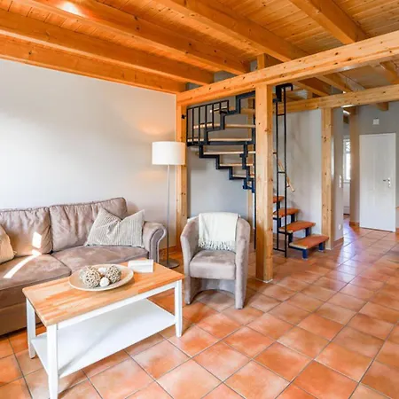 Seepferdchen, 24b, Haus Usedom 24b * Ostseebad Nienhagen